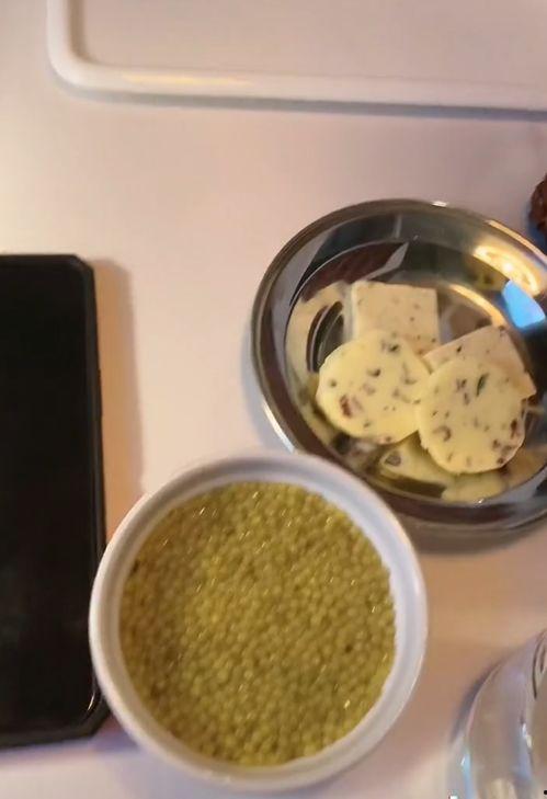 吃瓜鱼子酱,探寻吃瓜鱼子酱的独特风味与美食之旅