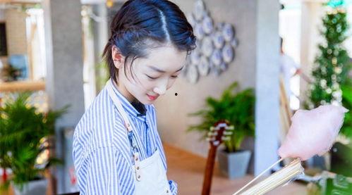 周冬雨吃瓜群众